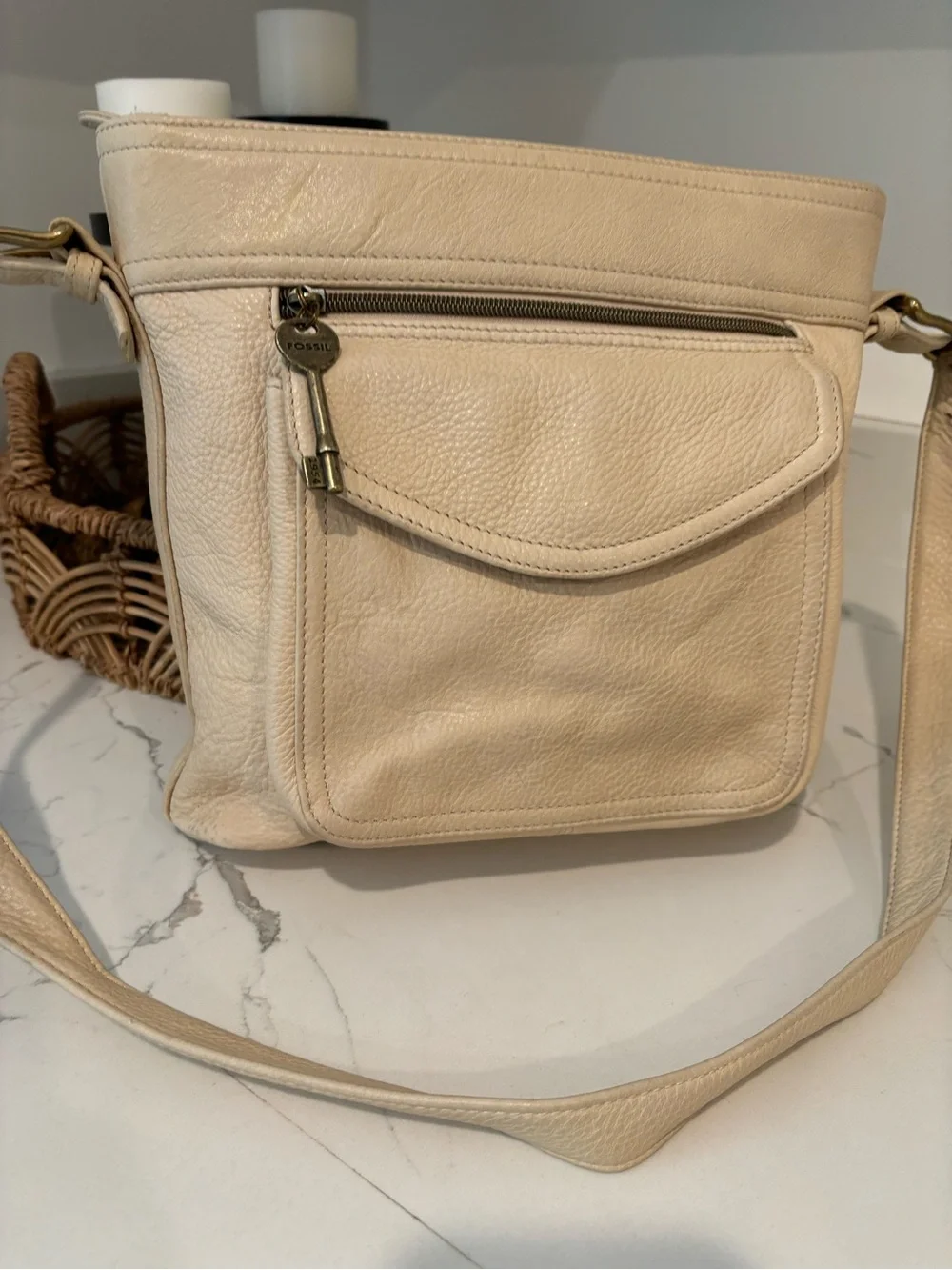 Fossil Vintage 1990’s Pebbled Leather Organizer Crossbody Light Beige 75082